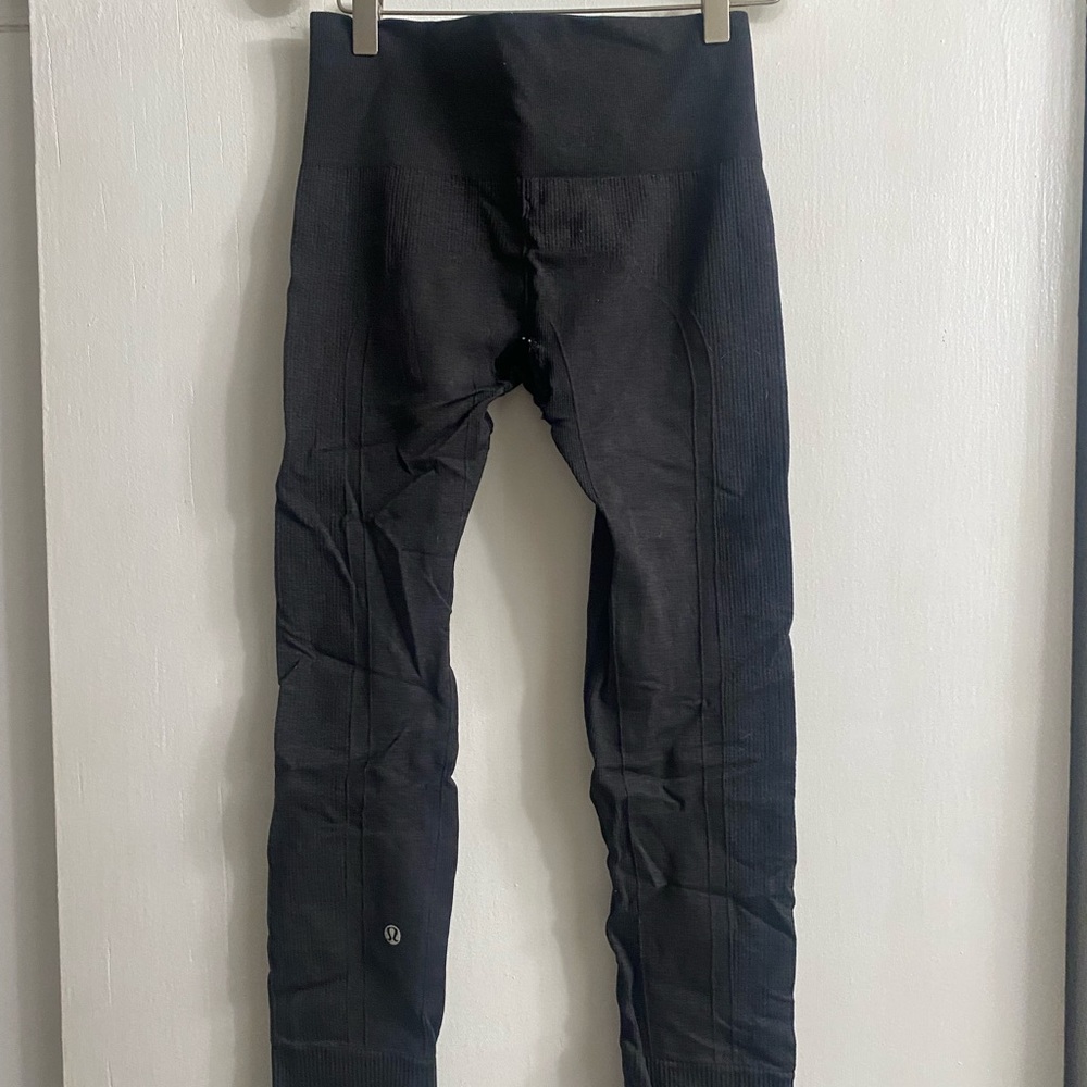 Lululemon ebb to street leggings